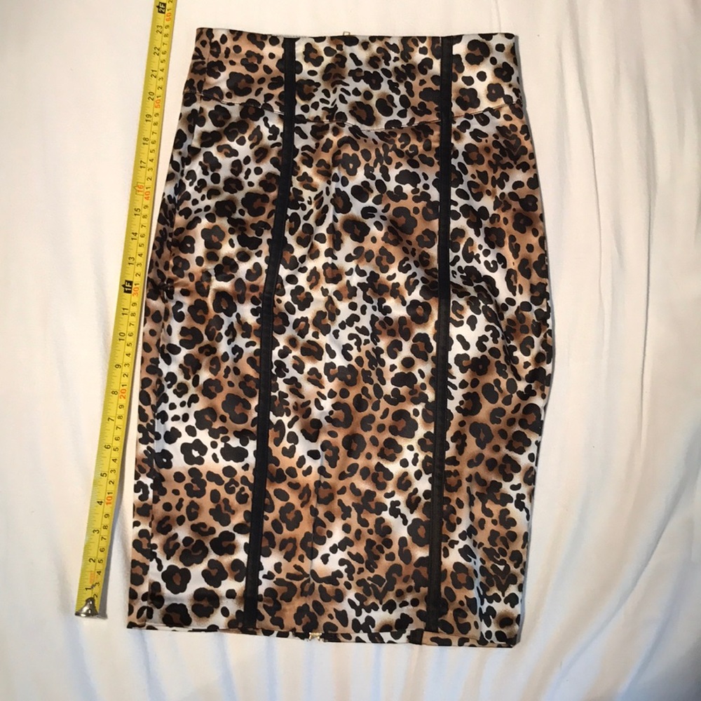 Sexy skirt in size 2 💥✨